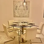 Apartament Real 360 *